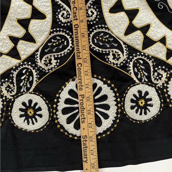 DKNY Black and White Embroidered Skirt - Picture 6 of 7